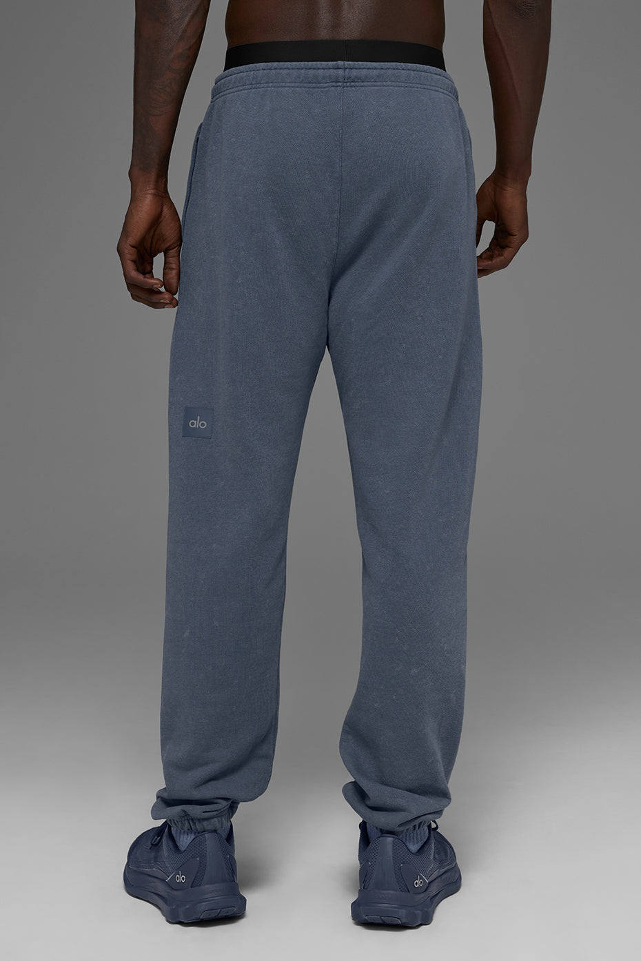 Alo Yoga Chill Vintage Wash Sweatpant - Bluestone Wash