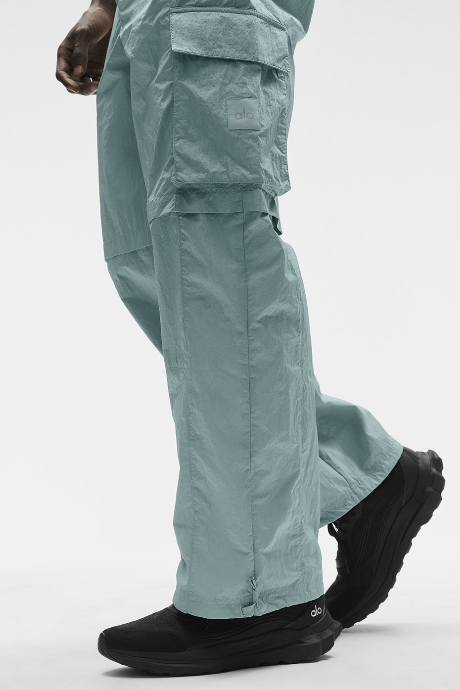 Alo Yoga Axis Cargo Trouser - Desert Sage