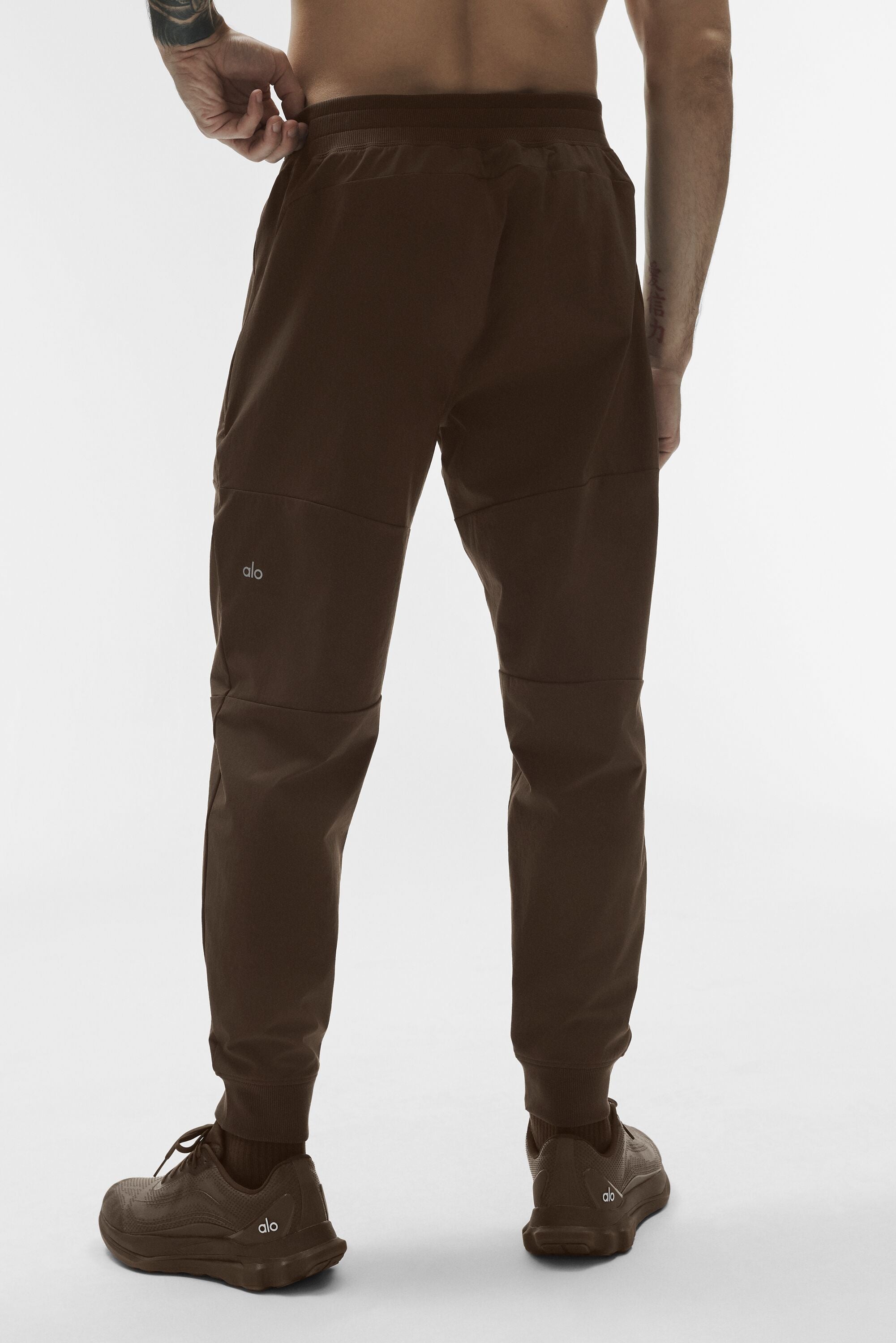 Alo Yoga Co-Op Pant (Regular) - Espresso