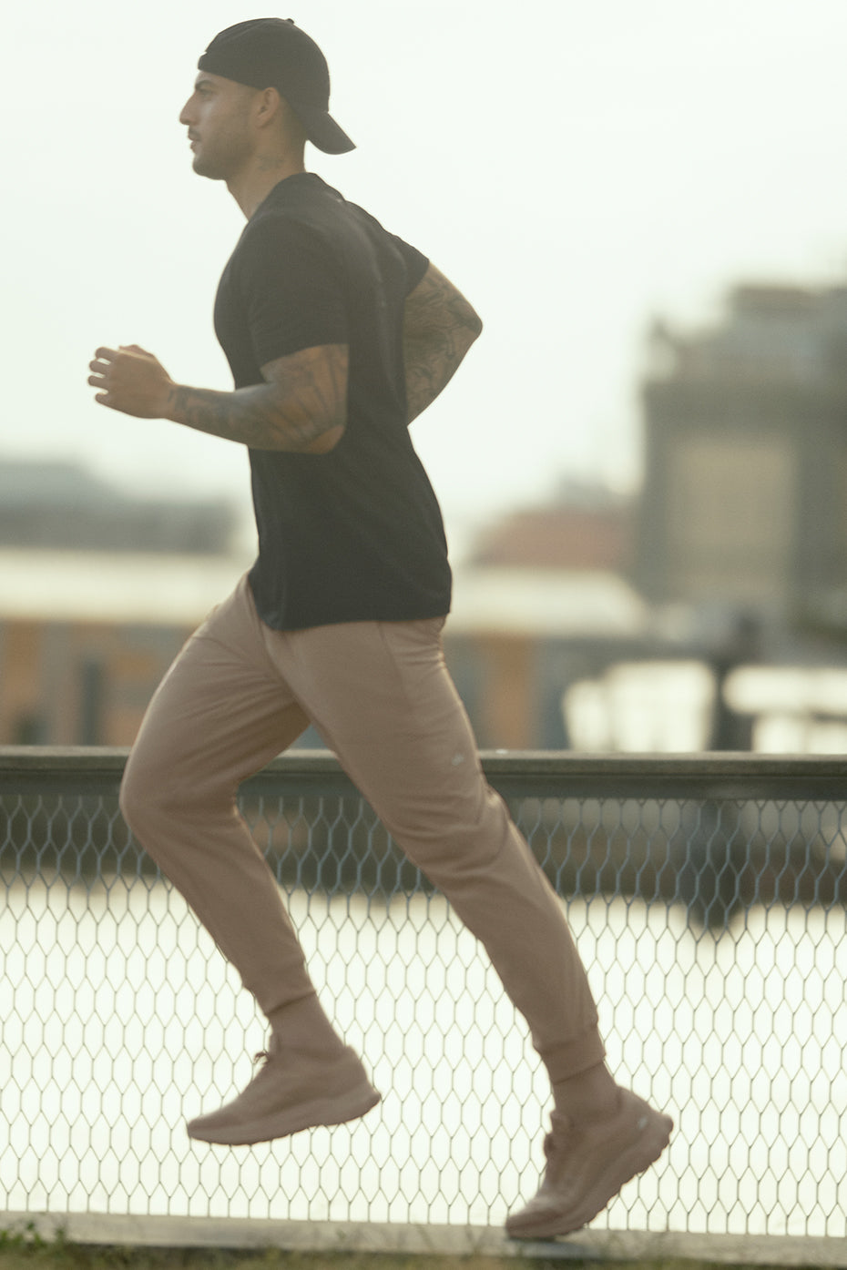 Alo Yoga Co-Op Pant (Regular) - Gravel