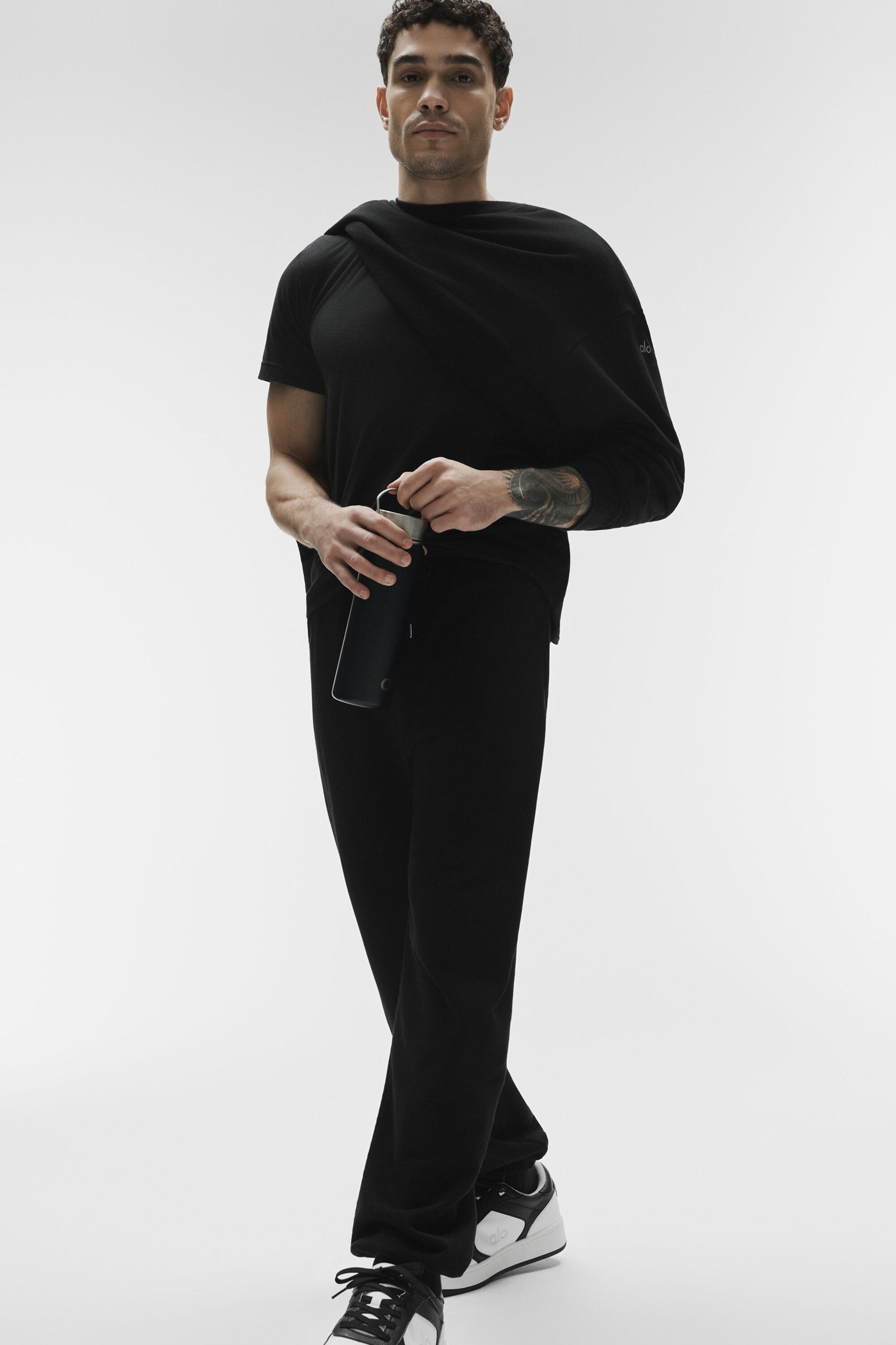 Alo Yoga Chill Sweatpant - Black