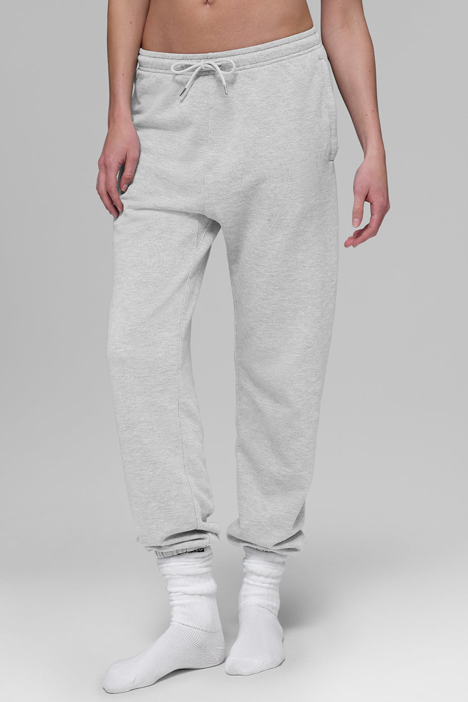 Alo Yoga Chill Sweatpant - Athletic Heather Grey
