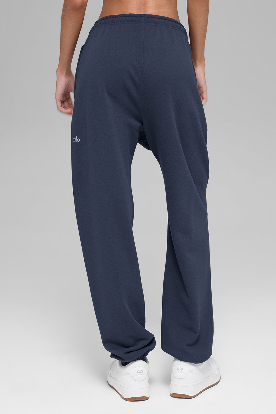 Alo Yoga Chill Sweatpant - Navy