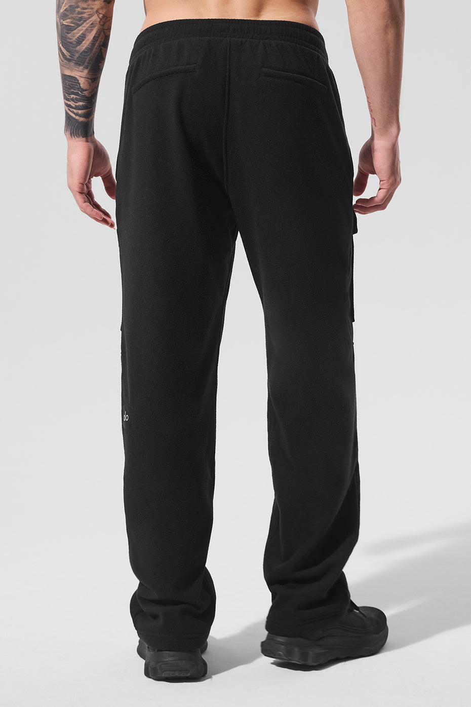 Alo Yoga Polar Fleece Ridge Cargo Pants - Black