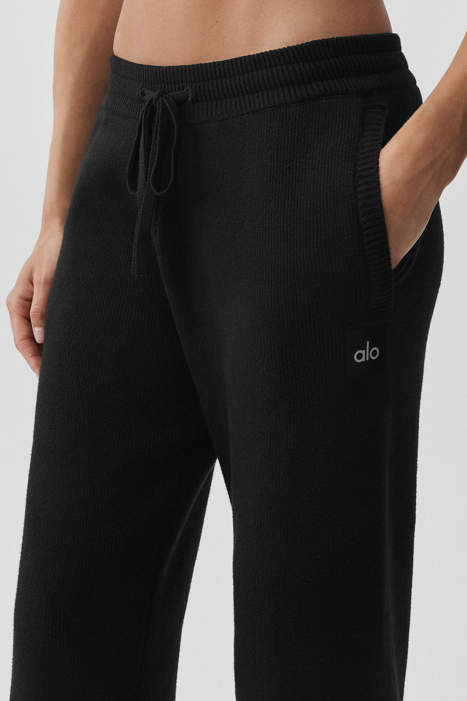 Alo Yoga Scholar Straight Leg Sweatpant - Black