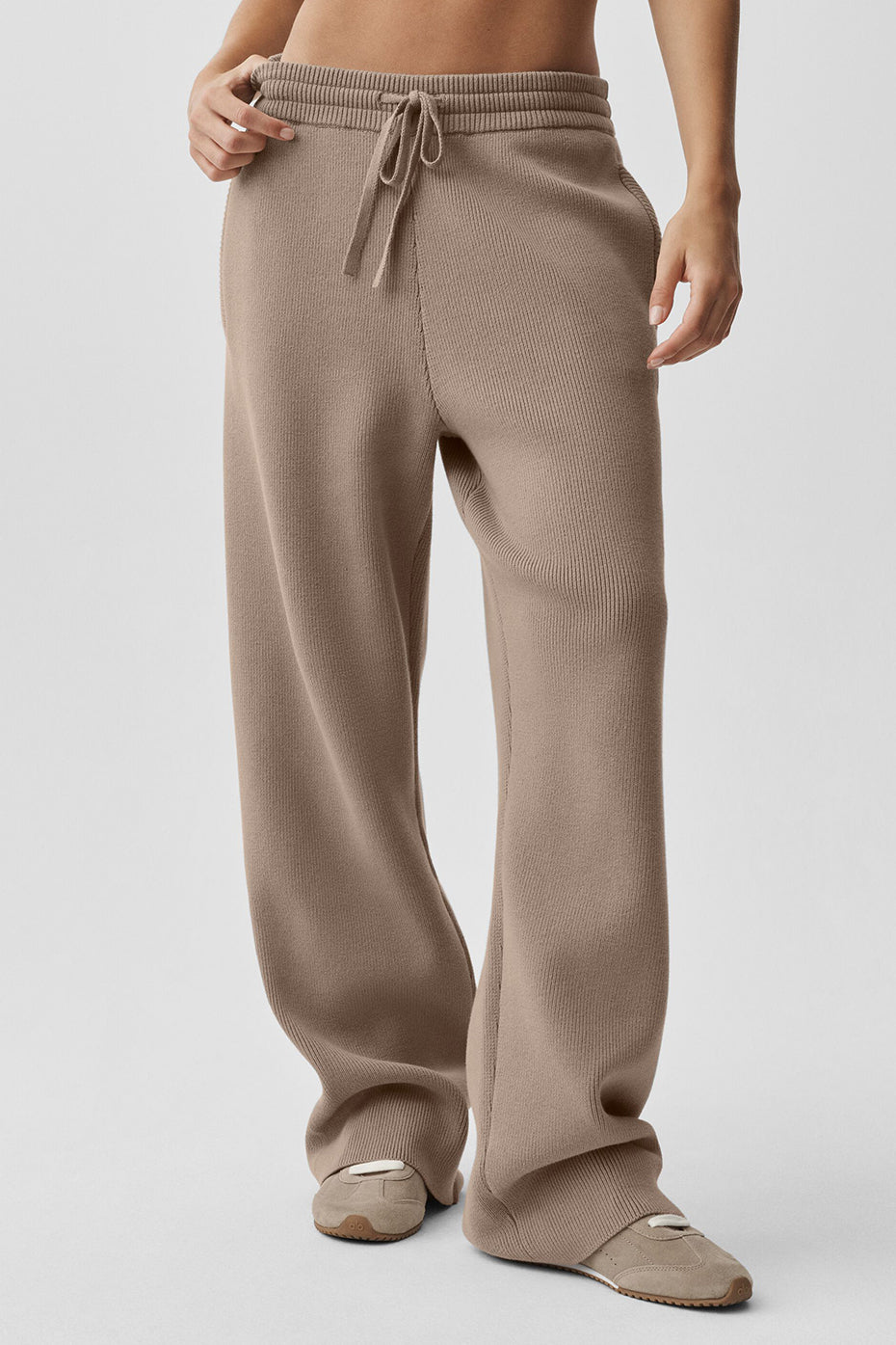 Alo Yoga Scholar Straight Leg Sweatpant - Gravel