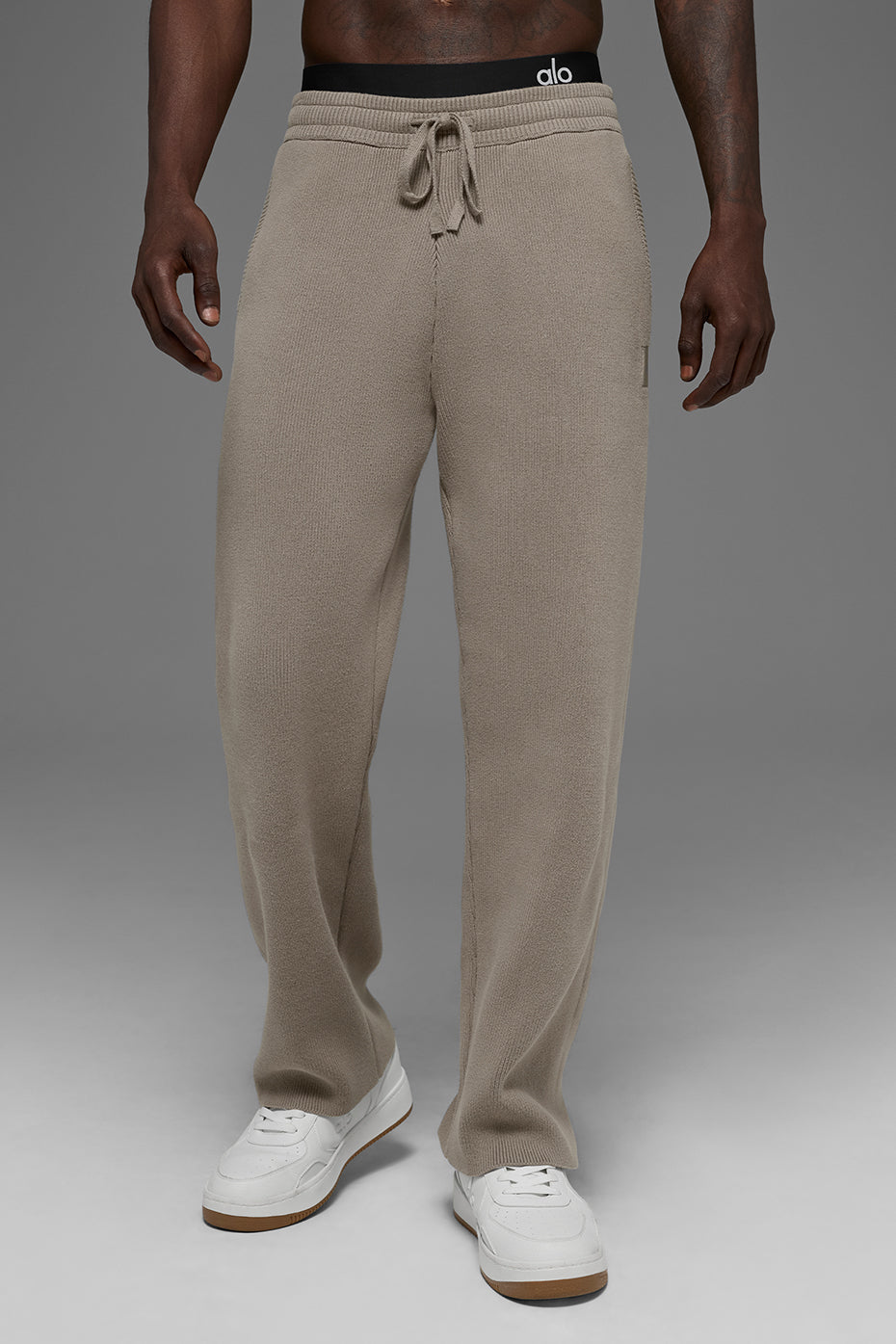 Alo Yoga Scholar Straight Leg Sweatpant - Light Cocoa