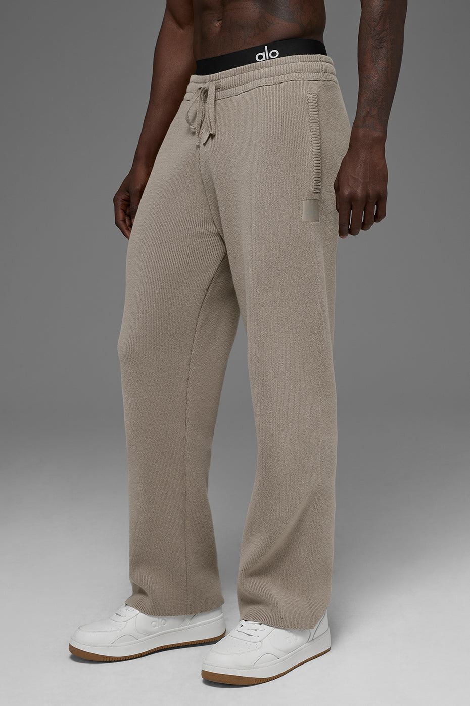 Alo Yoga Scholar Straight Leg Sweatpant - Light Cocoa