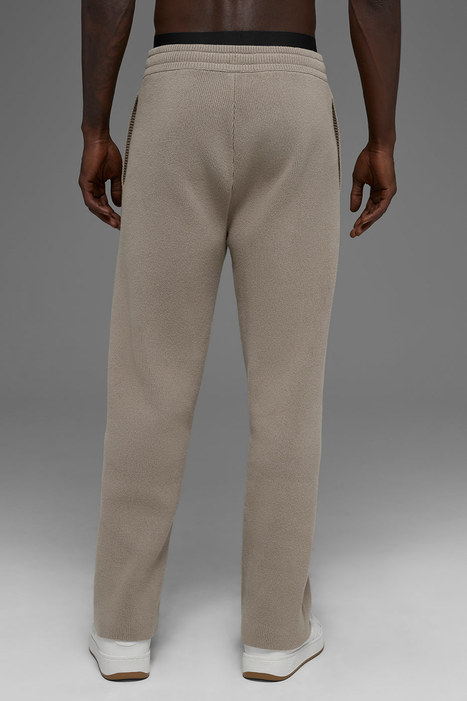 Alo Yoga Scholar Straight Leg Sweatpant - Light Cocoa