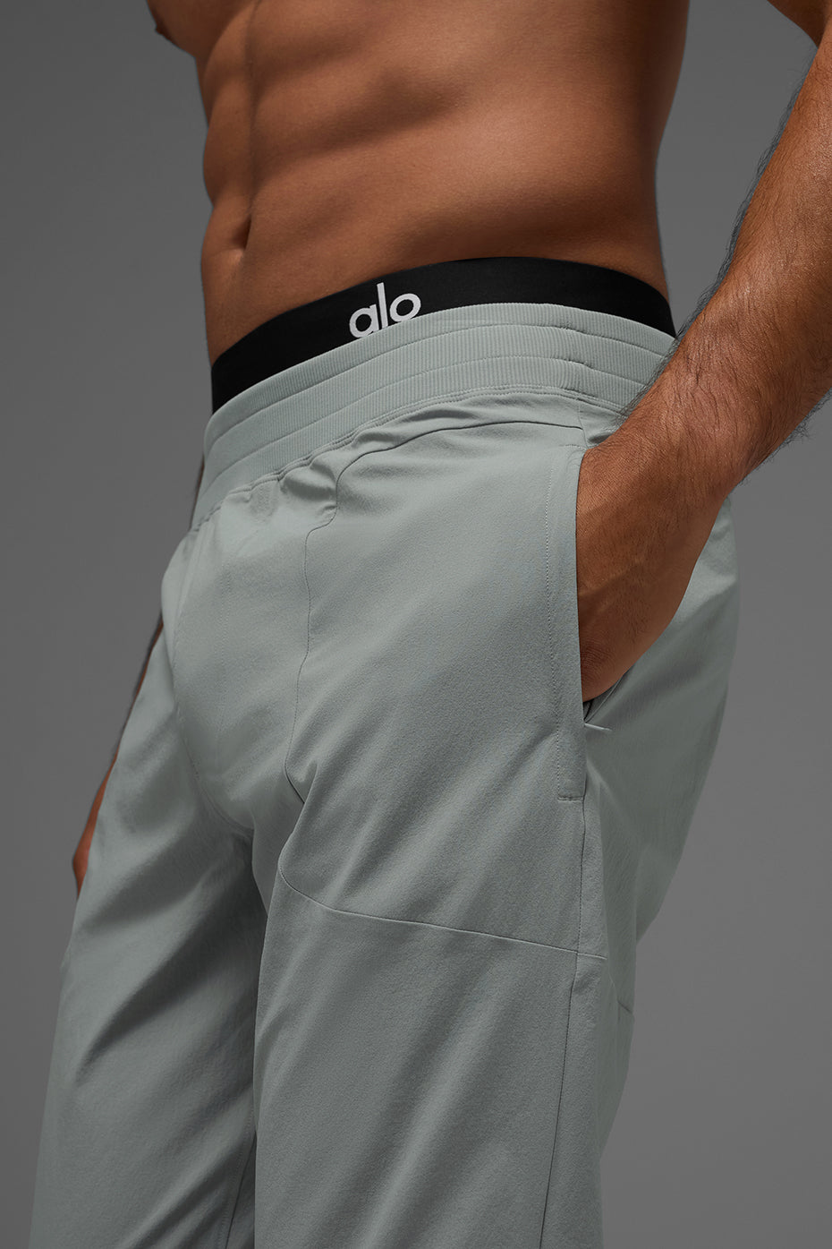 Alo Yoga Co-Op Pant (Long) - Lunar Grey