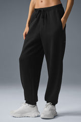 Alo Yoga Triumph Restore Sweatpant - Black