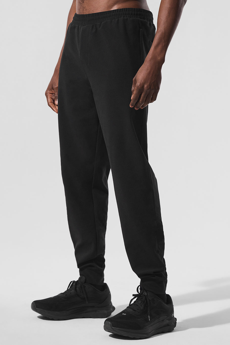 Alo Yoga Conquer Max Performance Jogger - Black