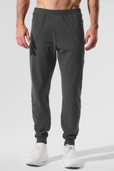 Alo Yoga Conquer Max Performance Jogger - Anthracite