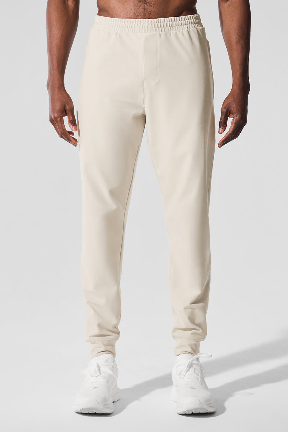 Alo Yoga Conquer Max Performance Jogger - Bone
