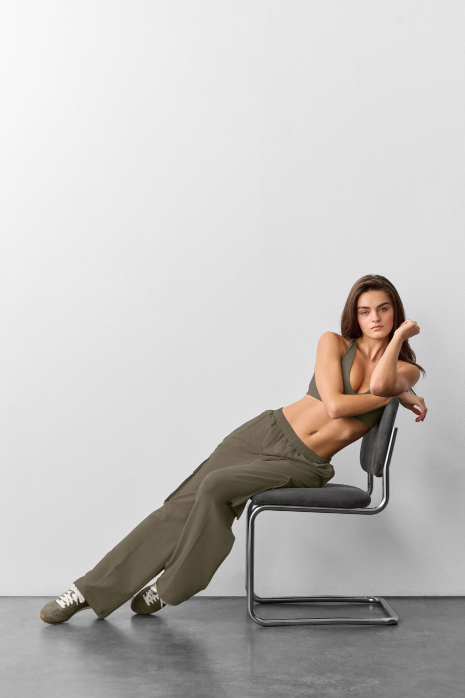 Alo Yoga Double Take Cargo Pant - Olive Tree