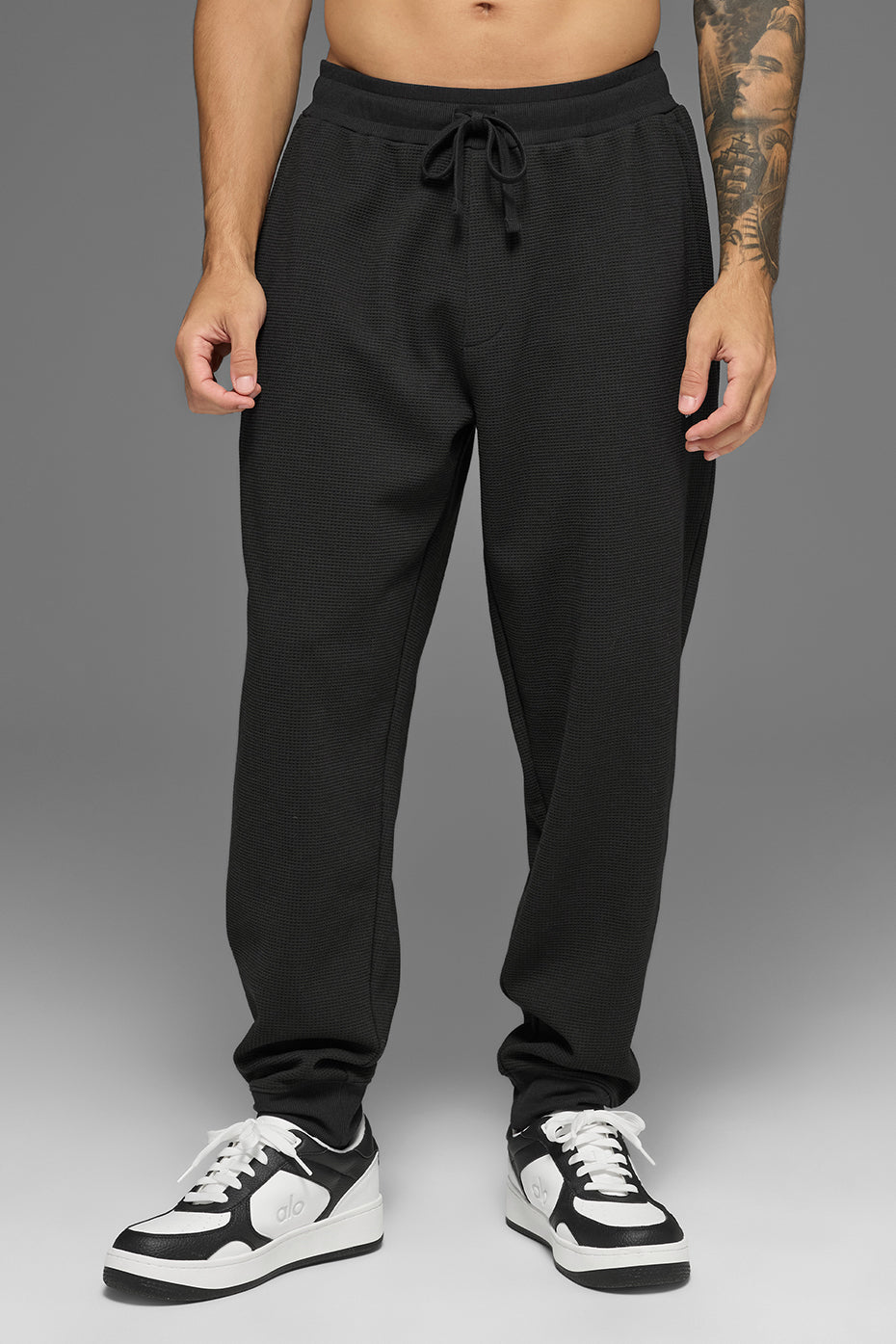 Alo Yoga Waffle Lounge Jogger - Black