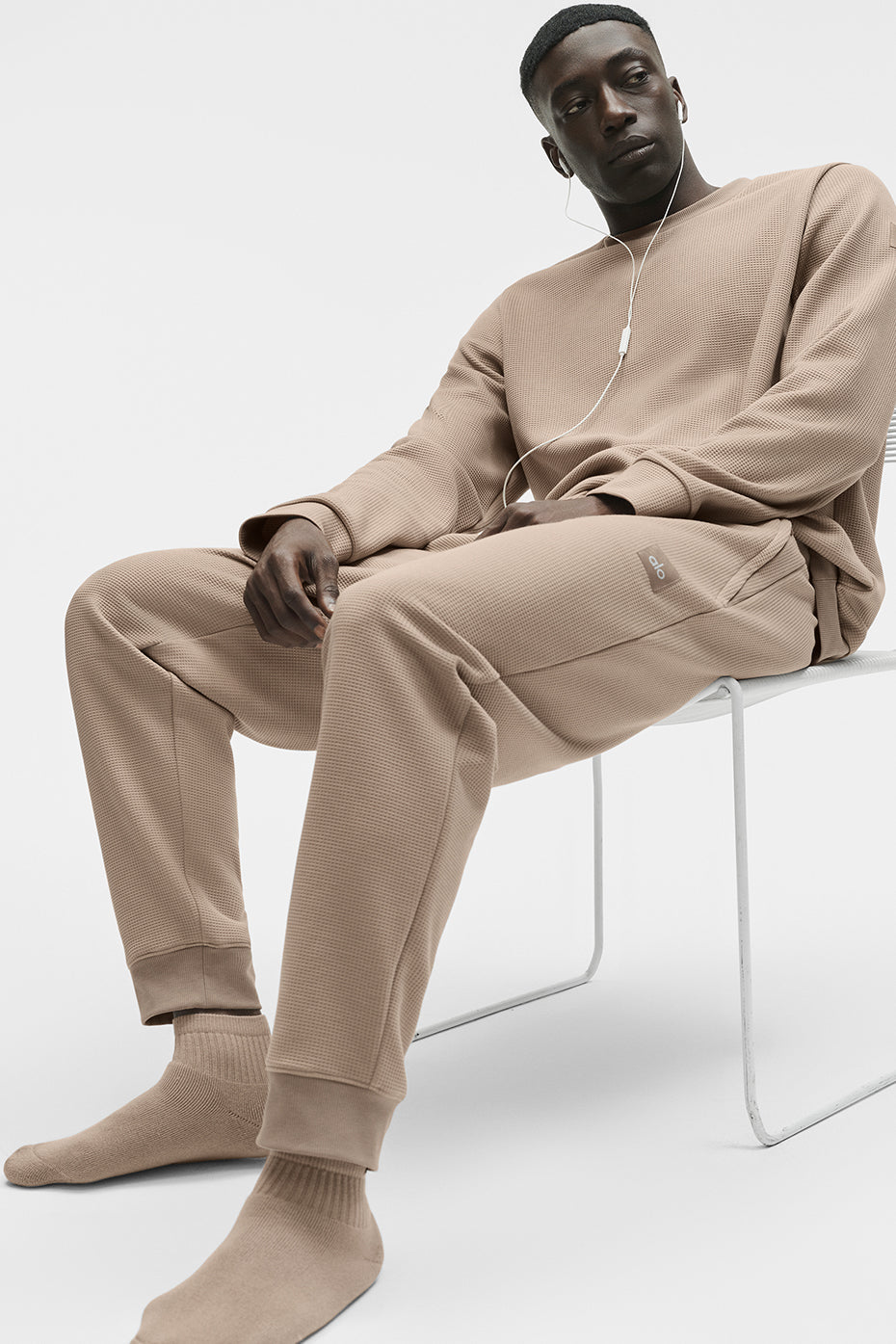 Alo Yoga Waffle Lounge Jogger - Gravel