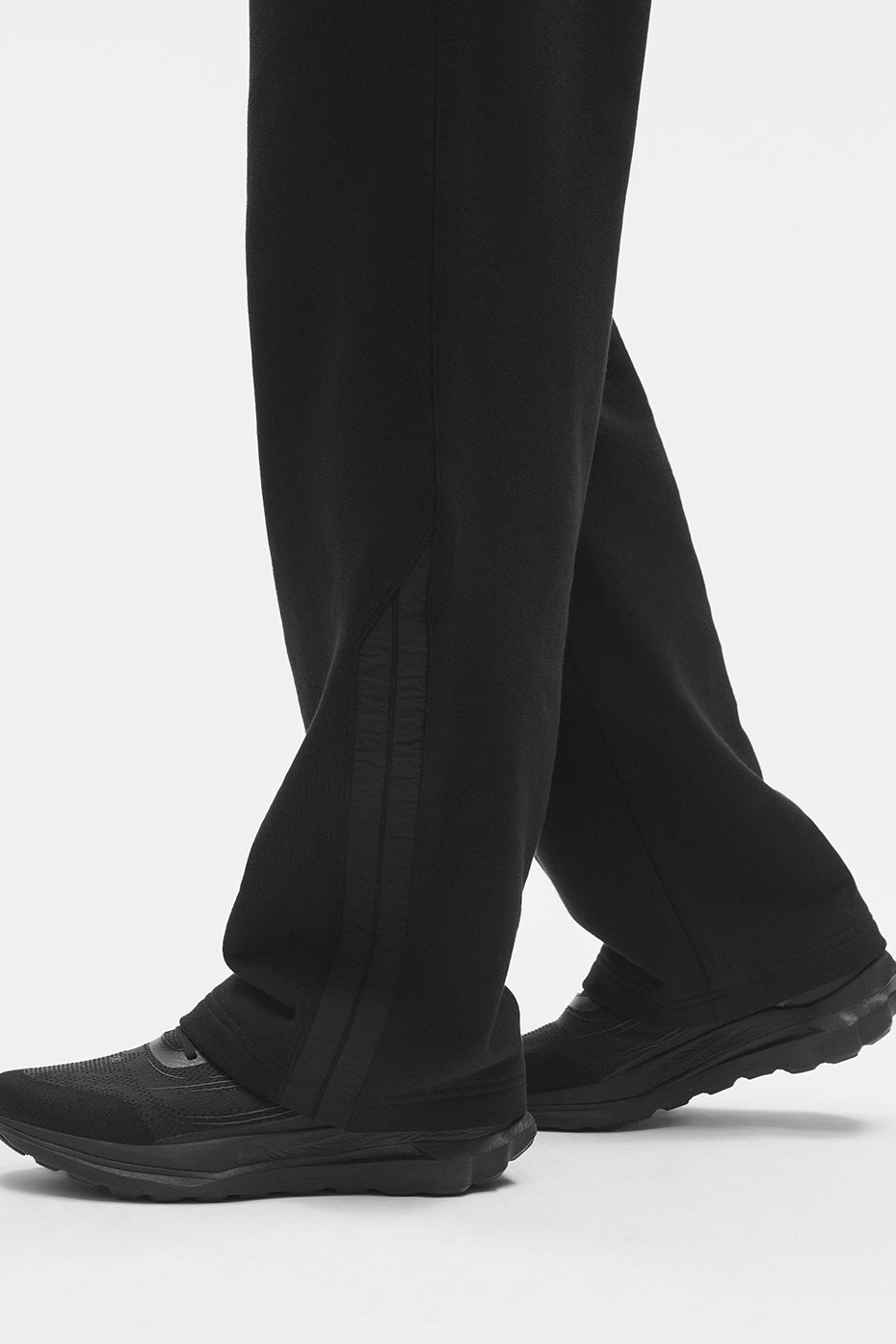 Alo Yoga Field Sweatpant - Black