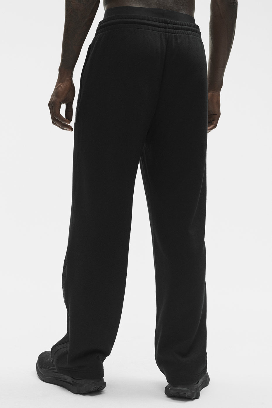 Alo Yoga Field Sweatpant - Black
