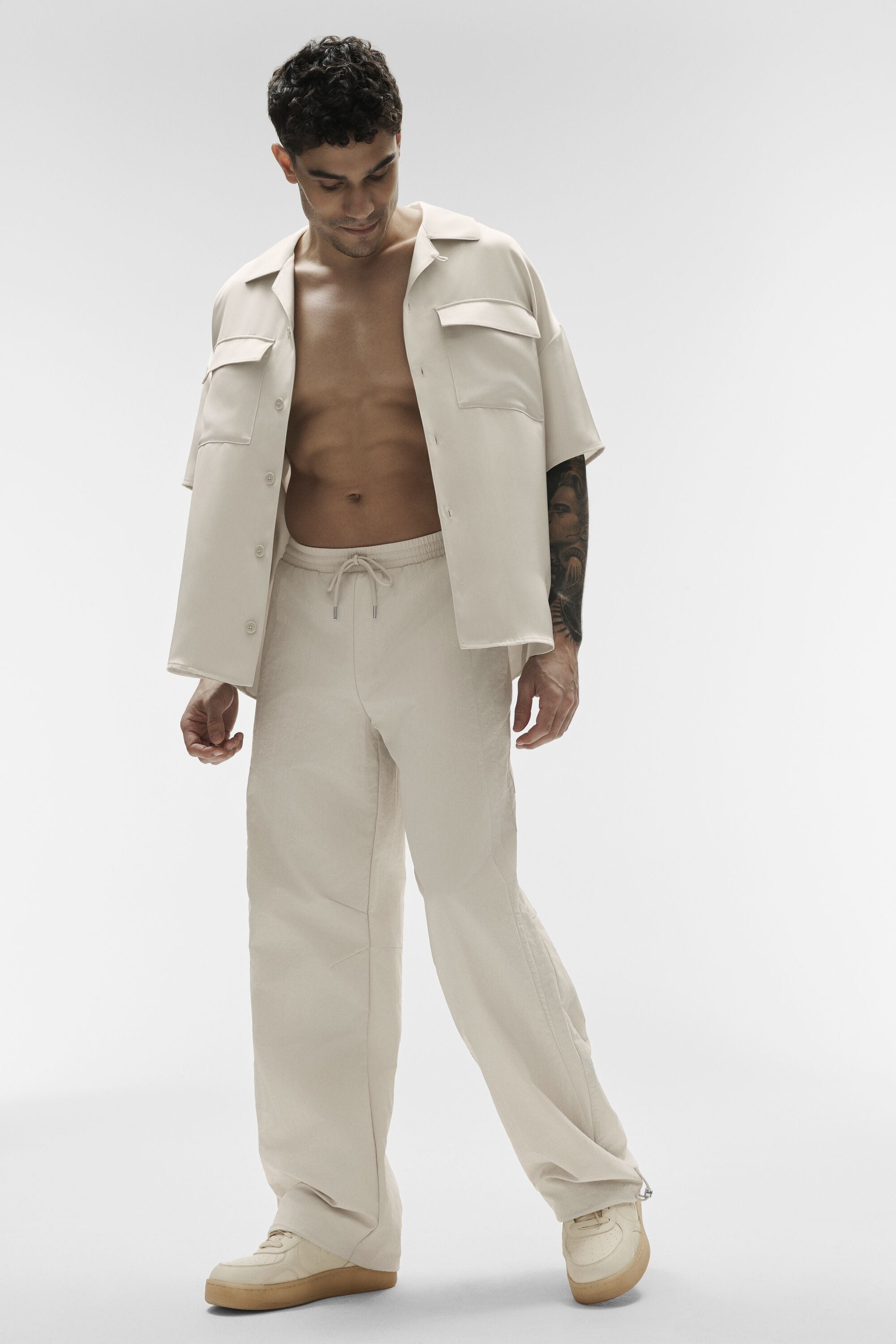 Alo Yoga Takeaway Track Straight Leg Pant - Bone