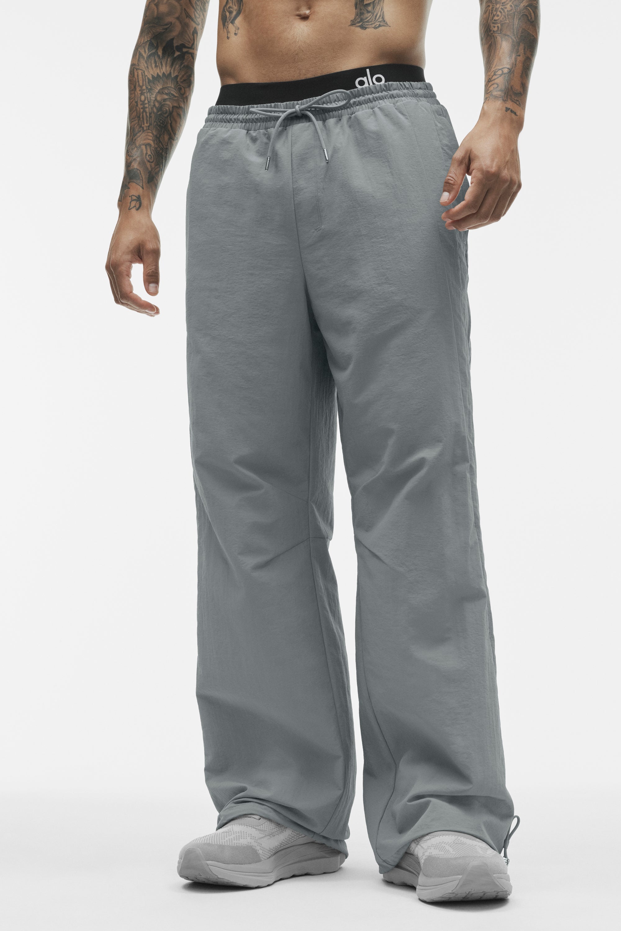 Alo Yoga Takeaway Track Straight Leg Pant - Monument