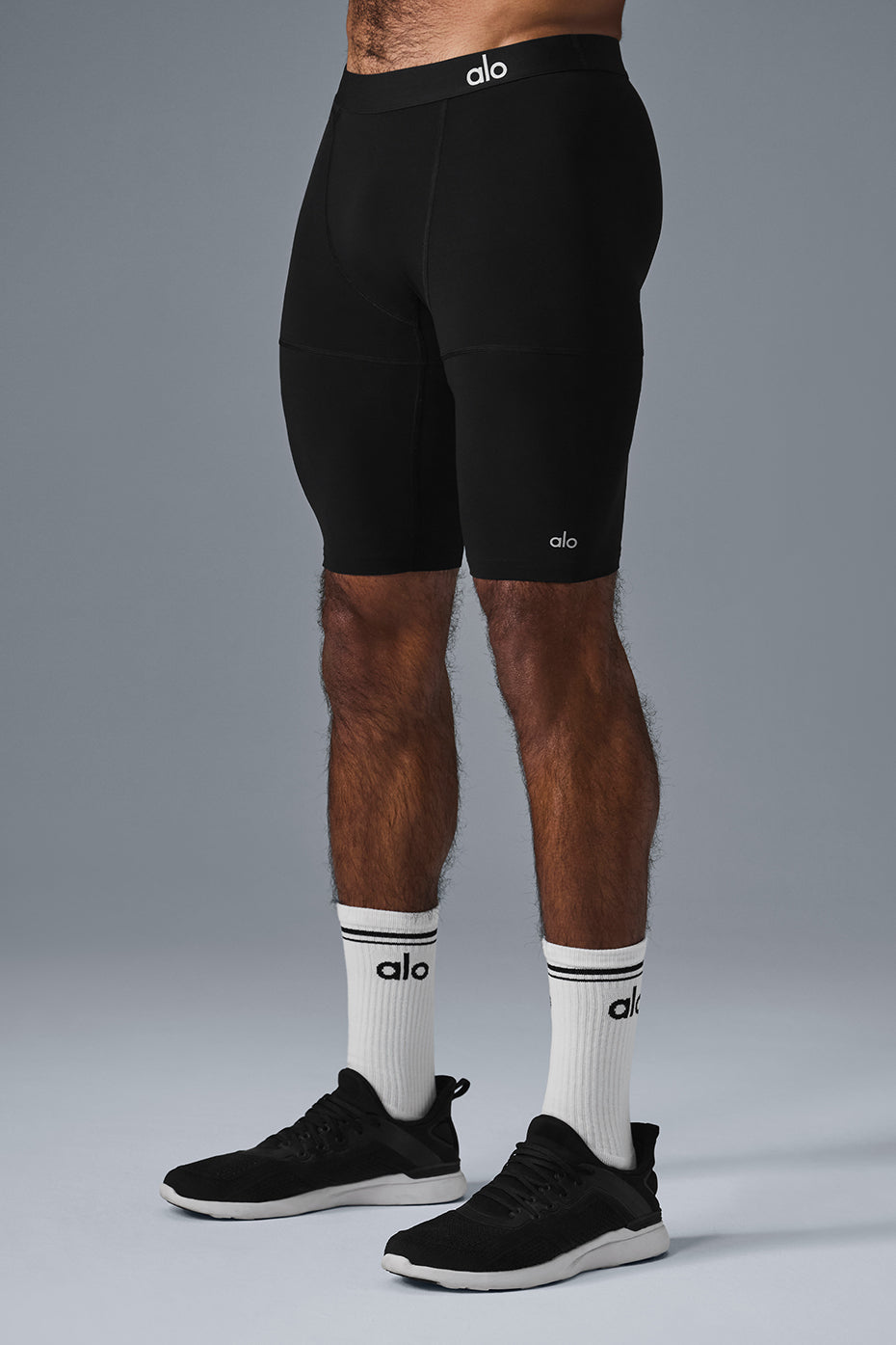Alo Yoga 9" Flight Compression Short - Black