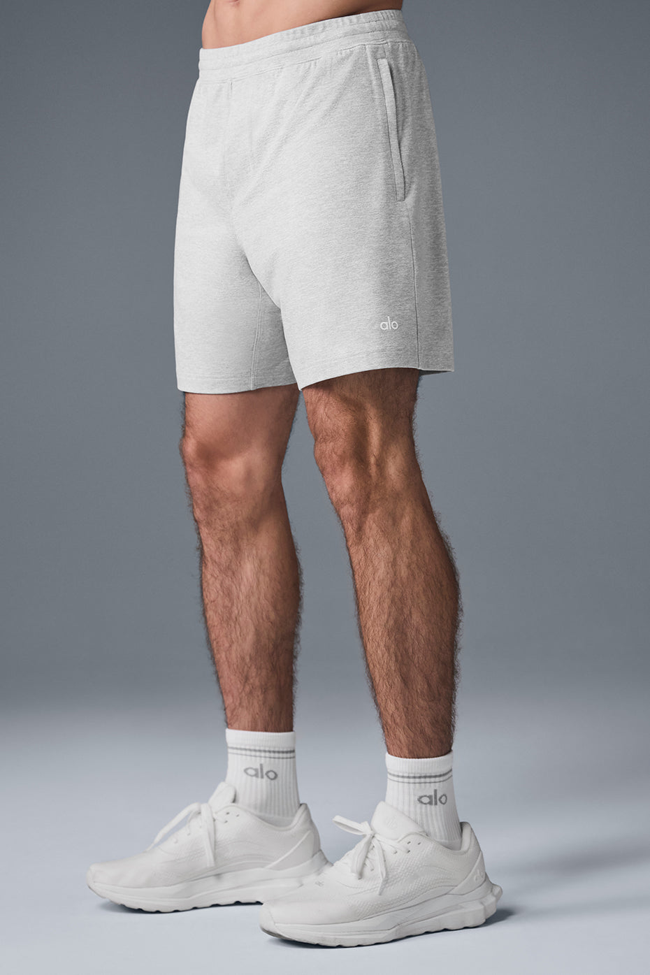 Alo Yoga 7" Conquer React Performance Short - Athletic Heather Grey
