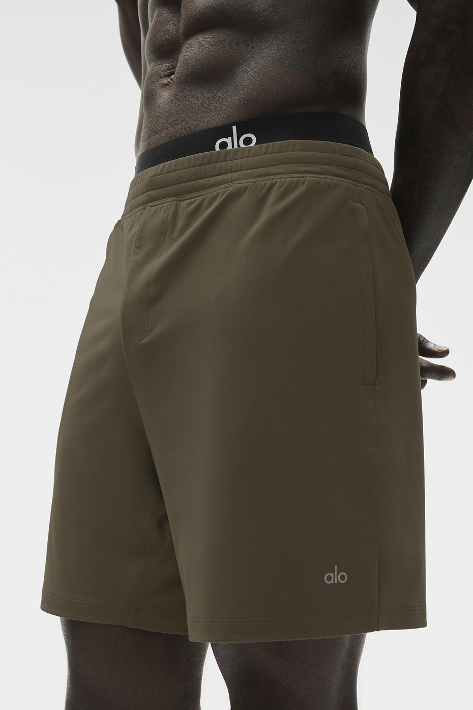 Alo Yoga 7" Conquer React Performance Short - Olive Tree