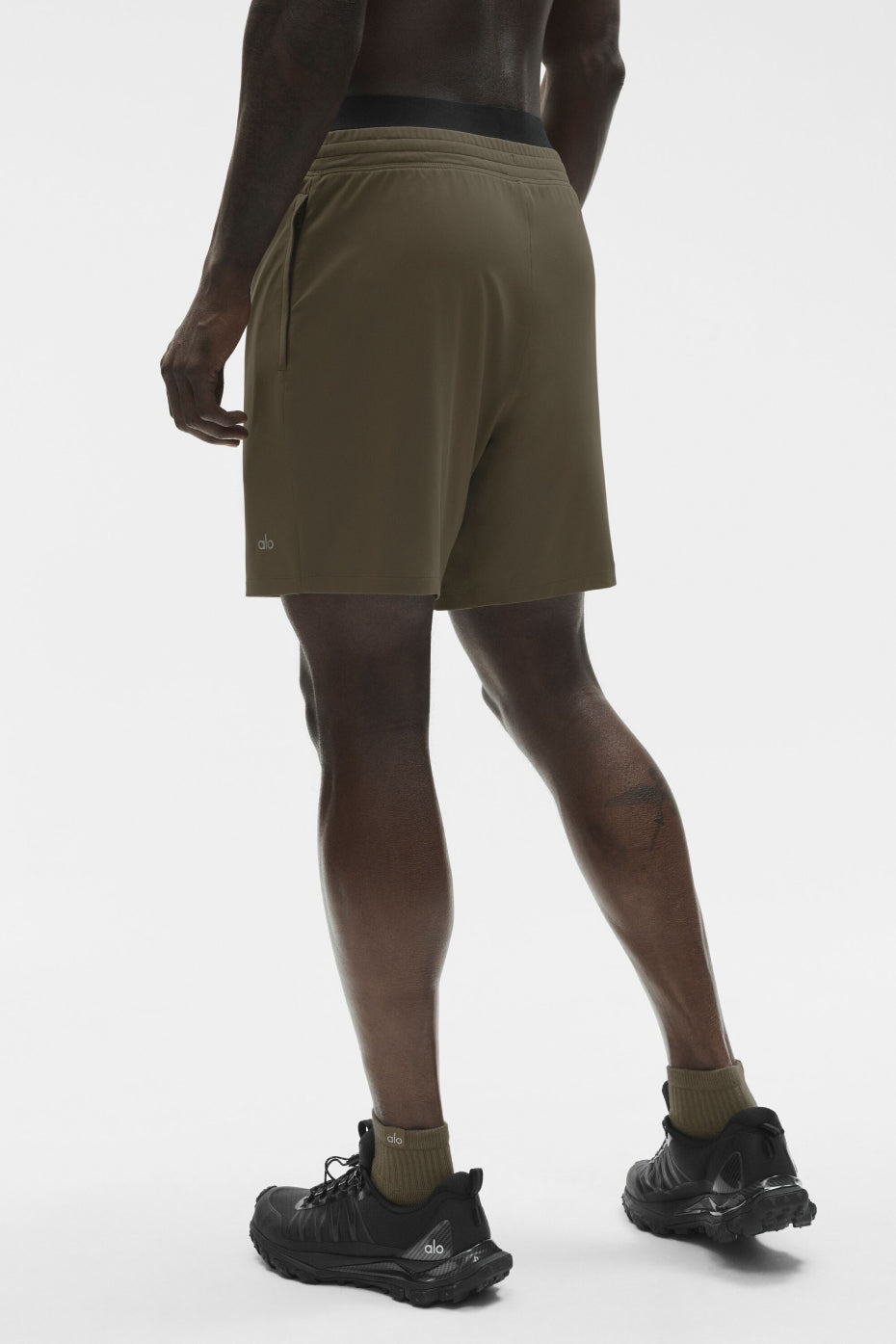 Alo Yoga 7" Conquer React Performance Short - Olive Tree