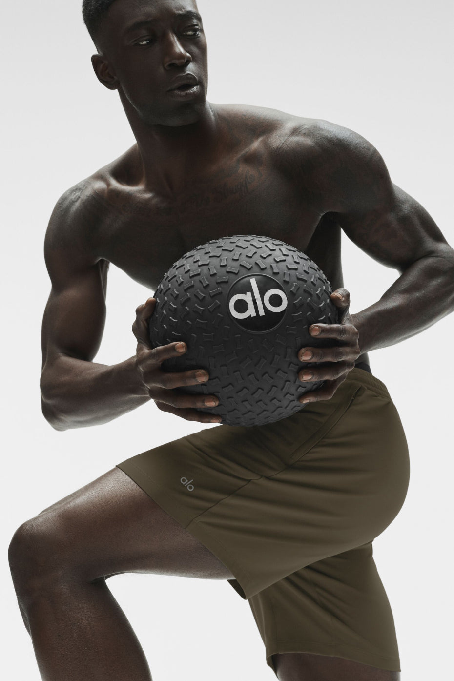 Alo Yoga 7" Conquer React Performance Short - Olive Tree