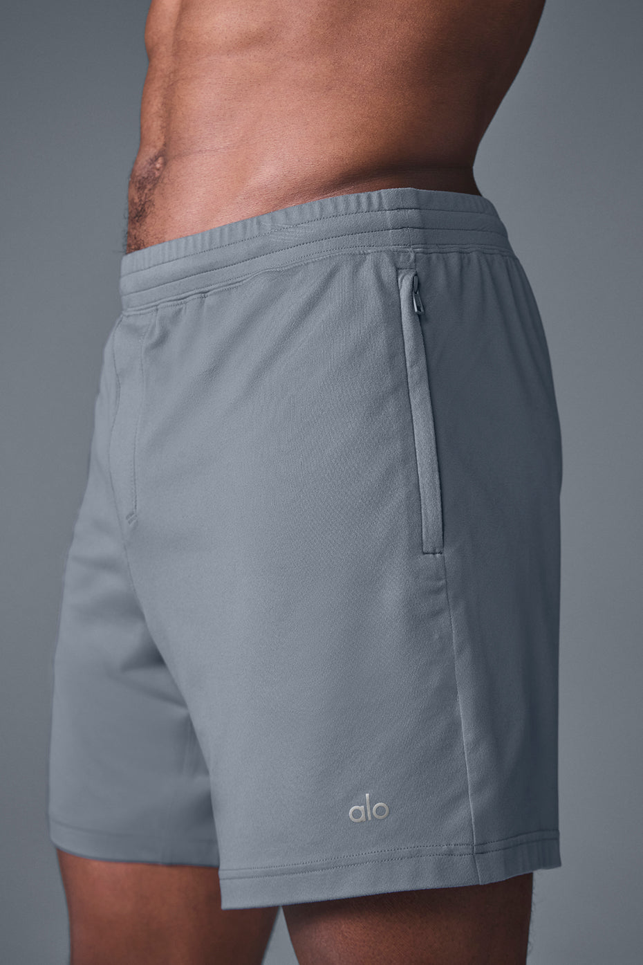 Alo Yoga 7" Conquer React Performance Short - Steel Grey