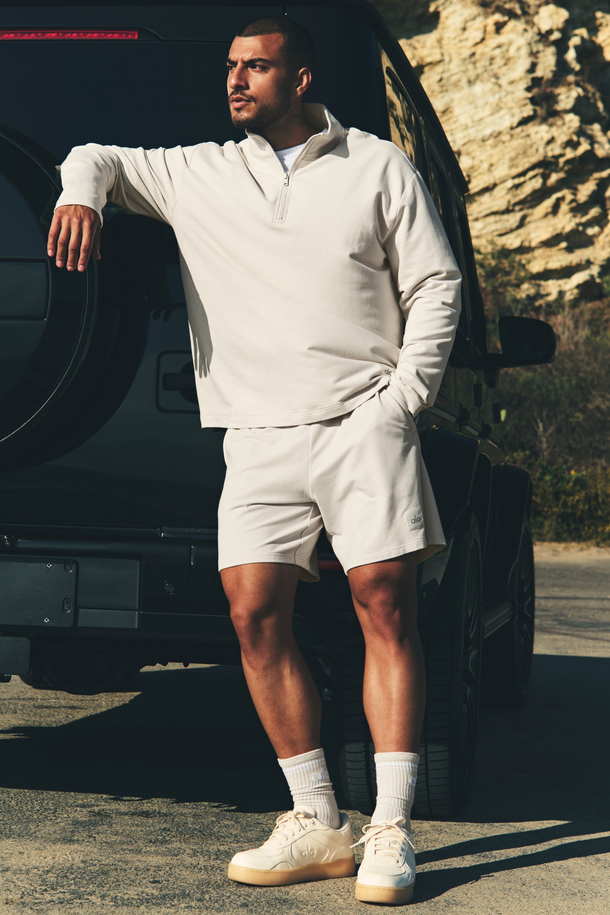 Alo Yoga 7" Double Take Short - Bone