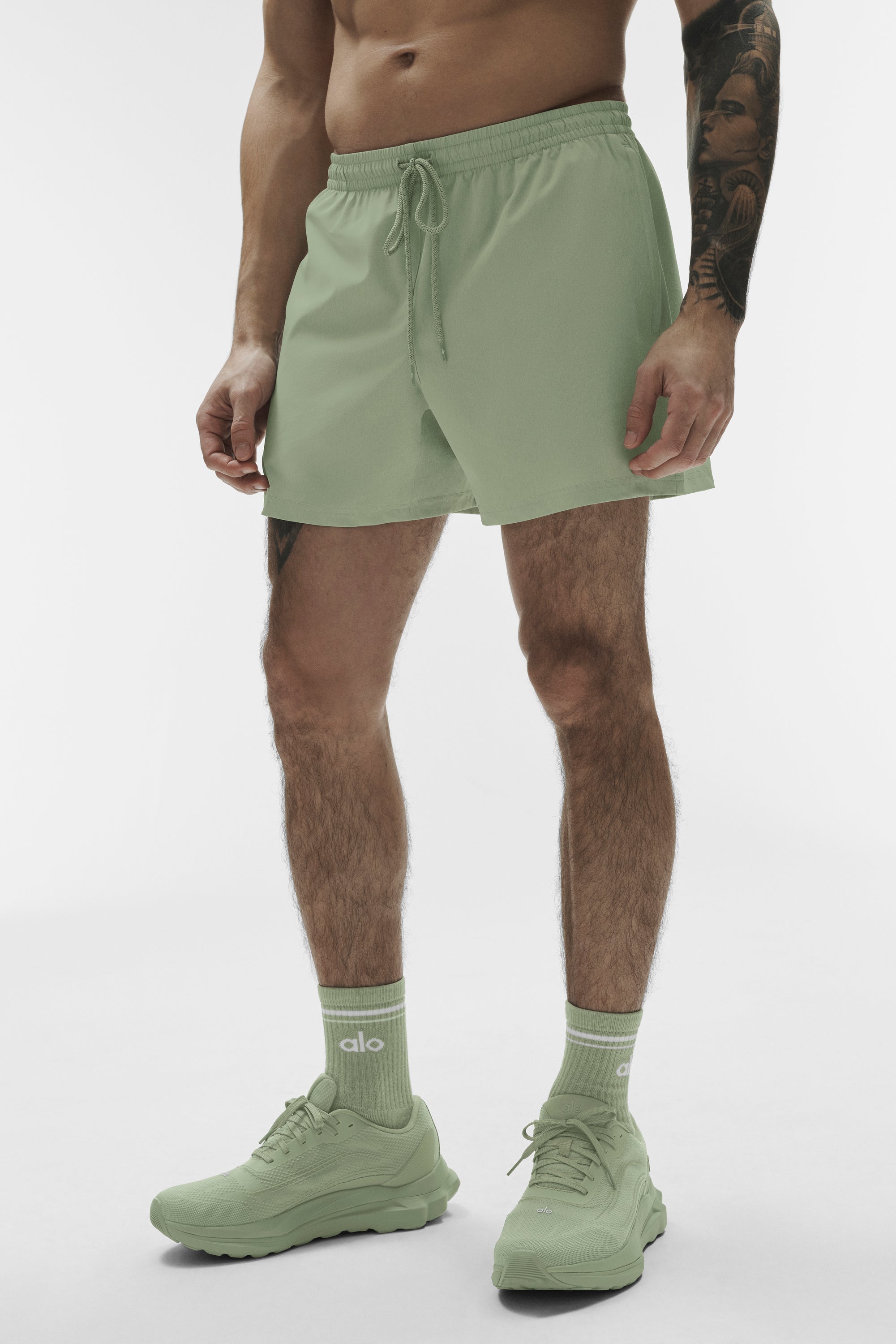 Alo Yoga 5" Circuit Short - Dune Grass