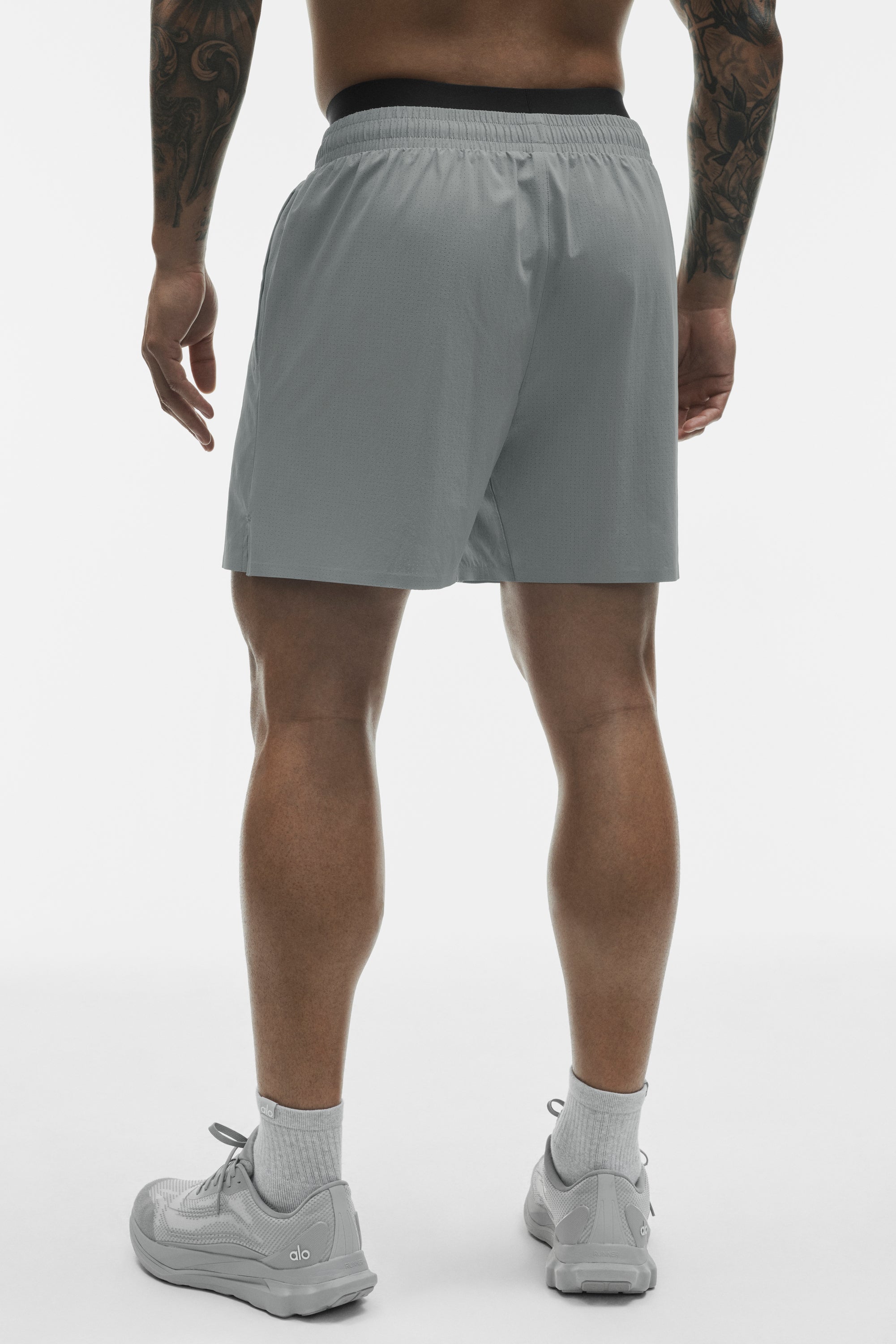 Alo Yoga 5" Traction Running Short - Monument
