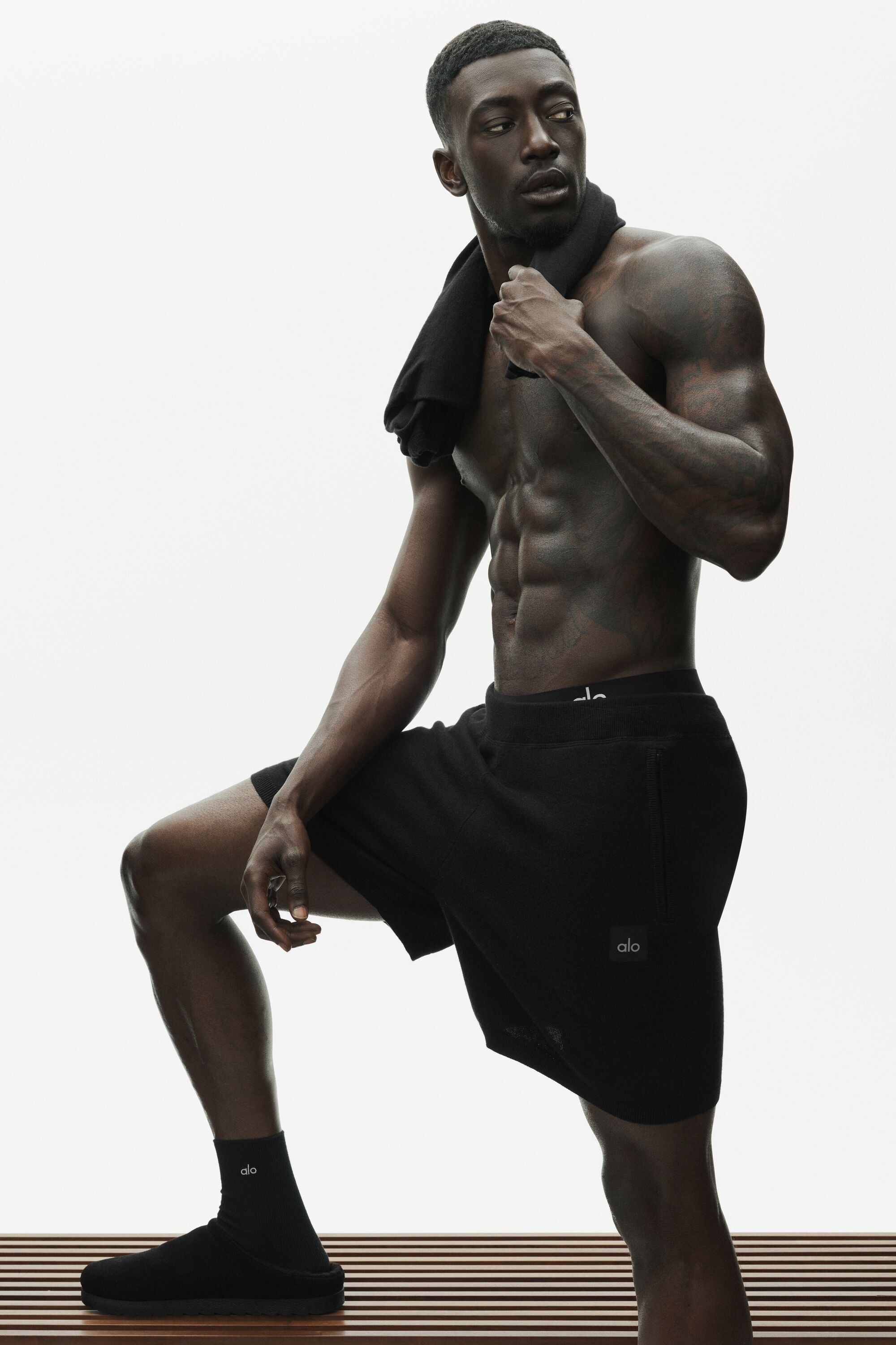 Alo Yoga 7" Cotton Cashmere Ever Soft Short - Black