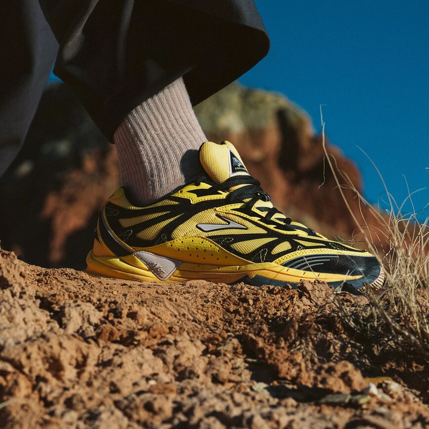 Brooks Cascadia 1 Yellow/Black/Moonbeam (Women's)