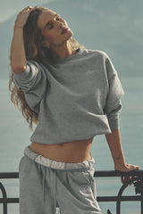 Alo Yoga Accolade Crew Neck Pullover - Athletic Heather Grey