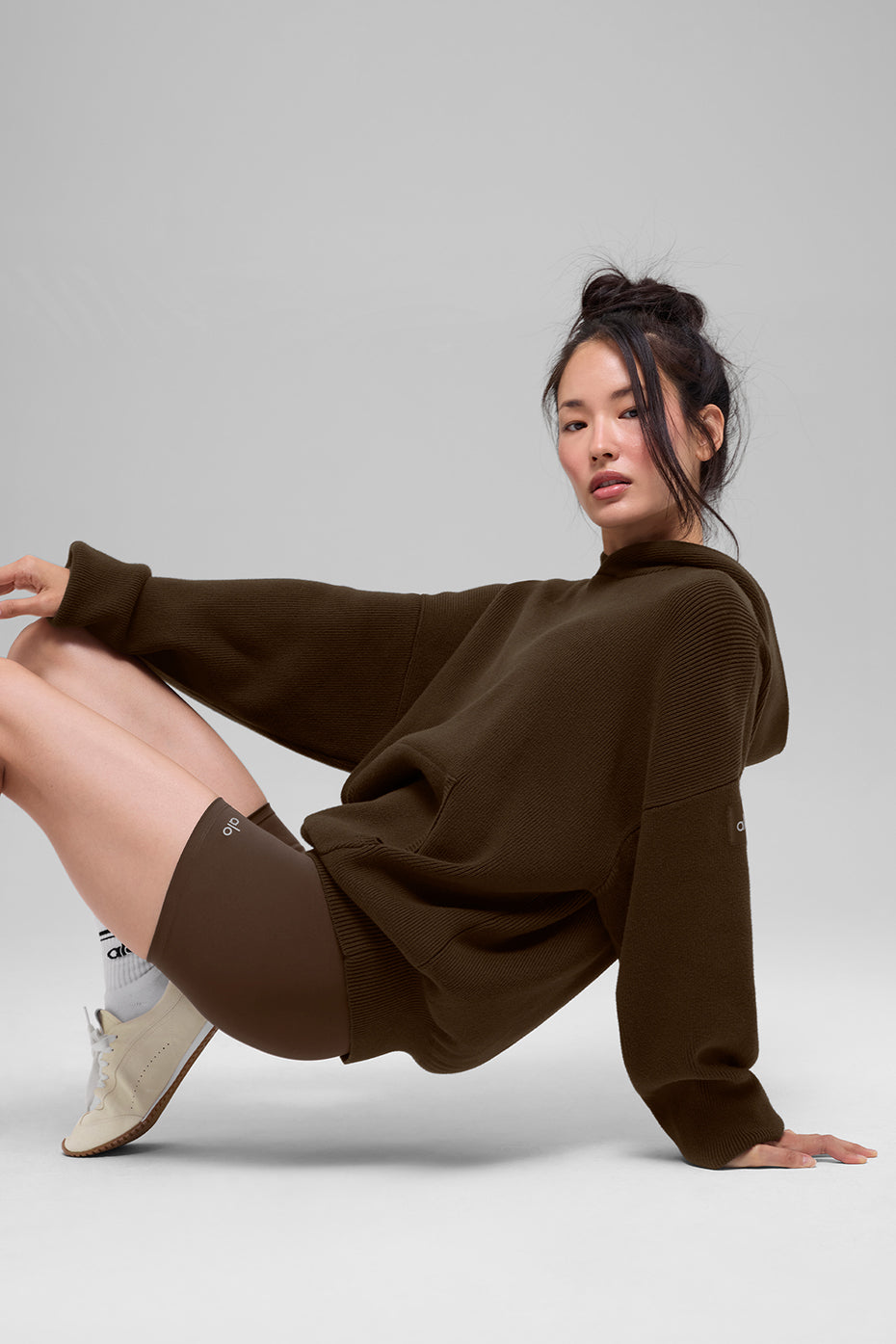 Alo Yoga Scholar Hooded Sweater - Espresso
