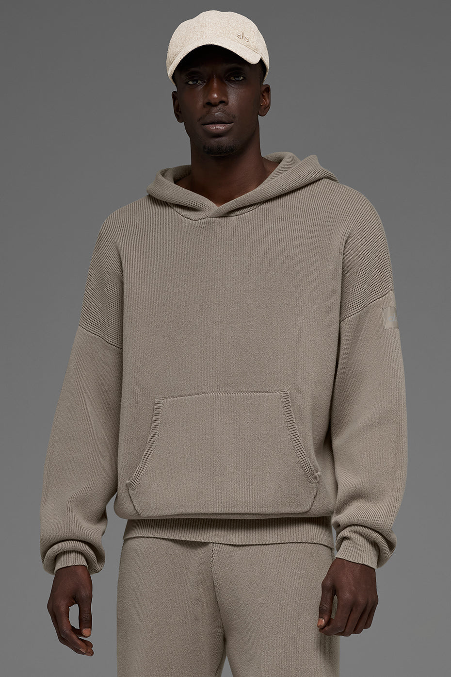 Alo Yoga Scholar Hooded Sweater - Light Cocoa