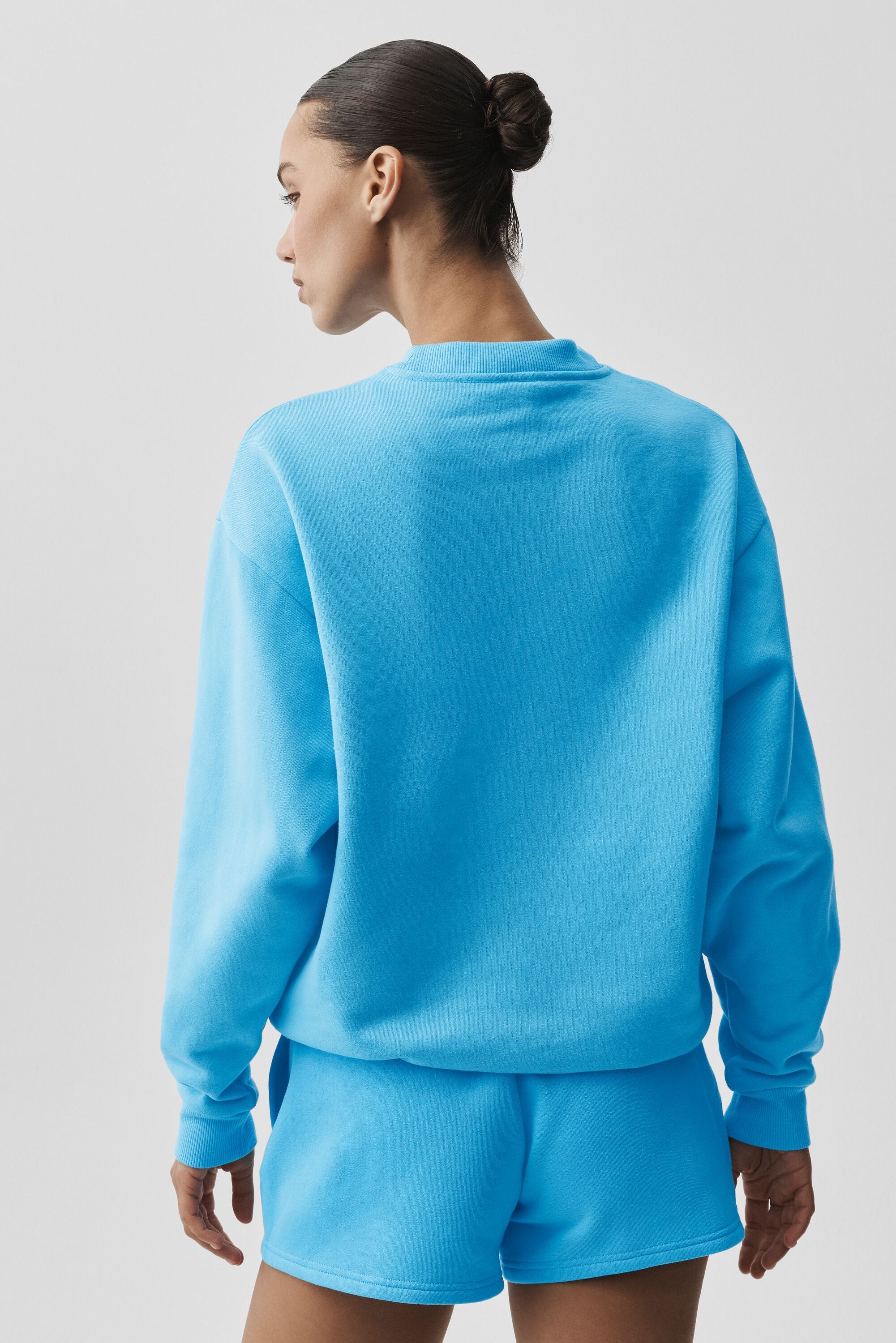 Alo Yoga Accolade Crew Neck Pullover - Azure Blue