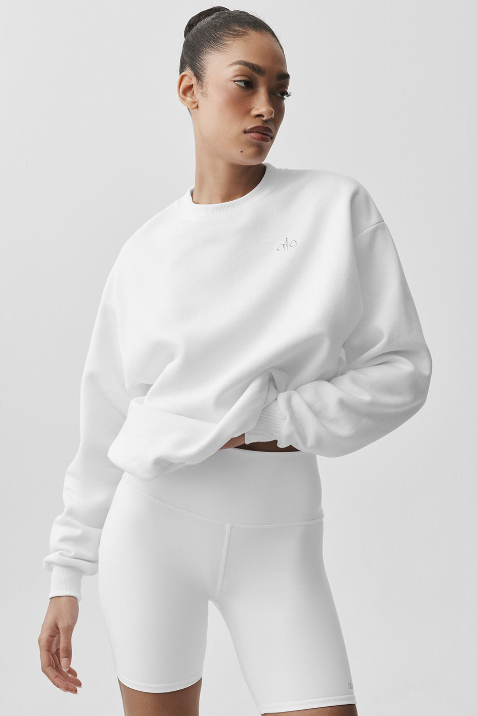 Alo Yoga Accolade Crew Neck Pullover - White