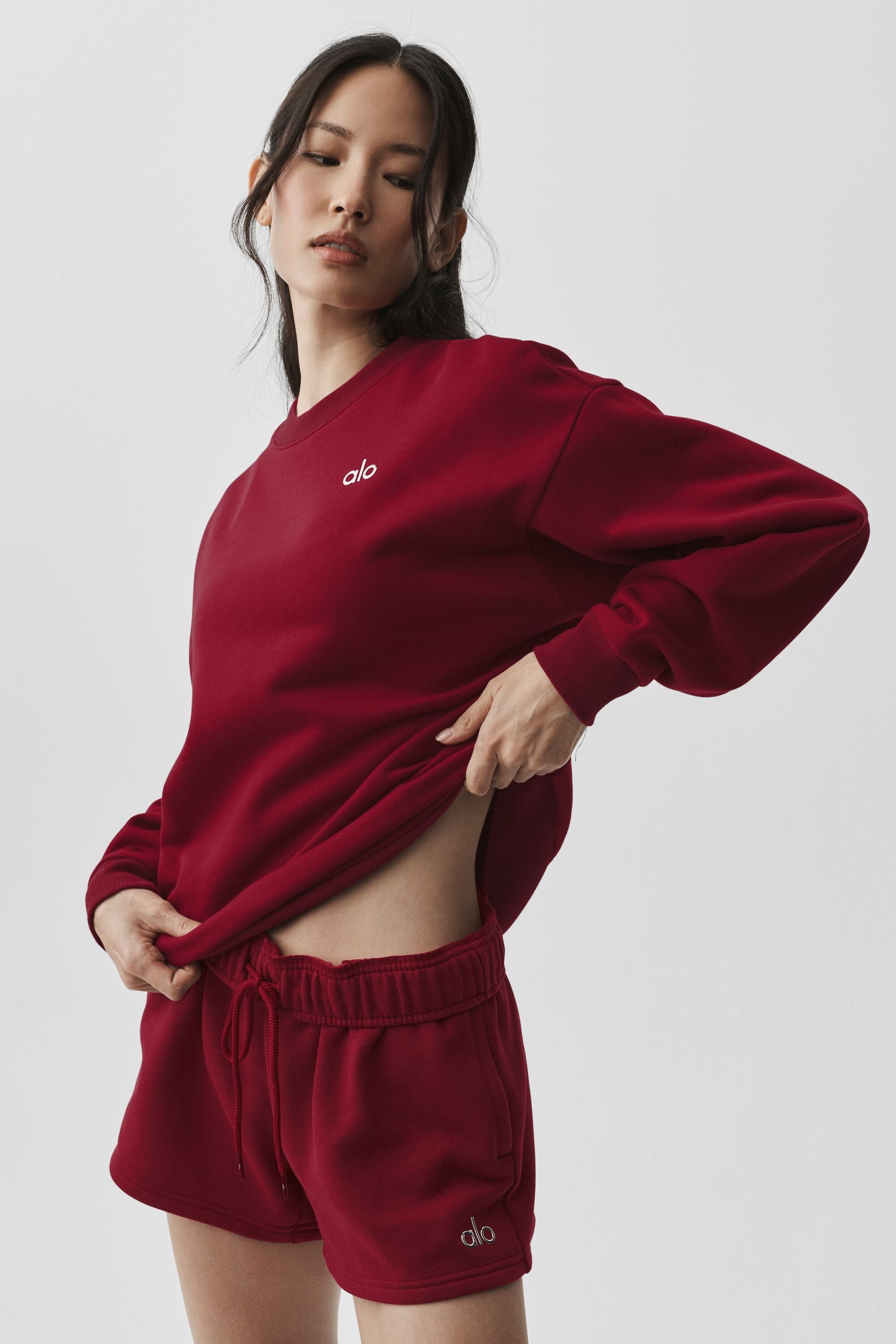 Alo Yoga Accolade Crew Neck Pullover - Summer Romance Red