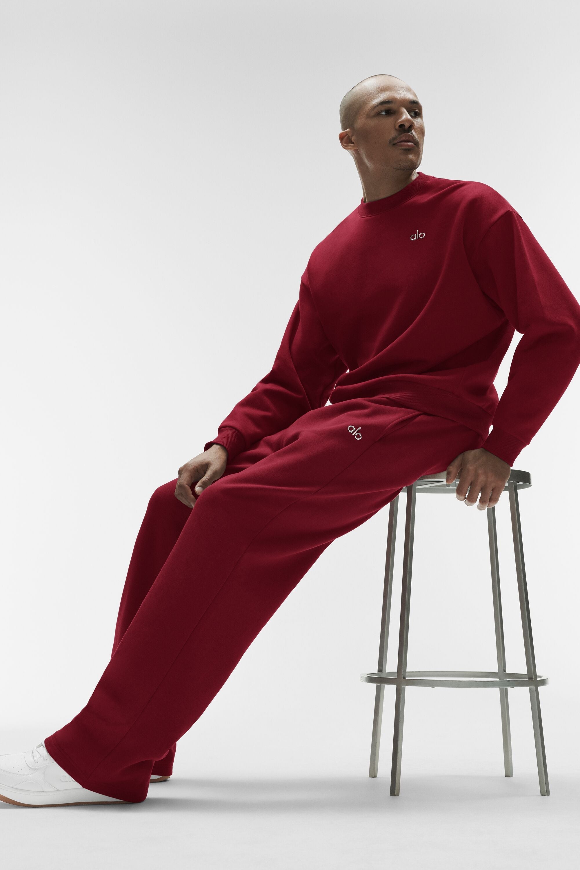 Alo Yoga Accolade Crew Neck Pullover - Summer Romance Red
