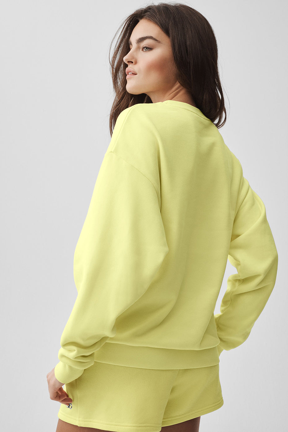 Alo Yoga Accolade Crew Neck Pullover - Sunshine