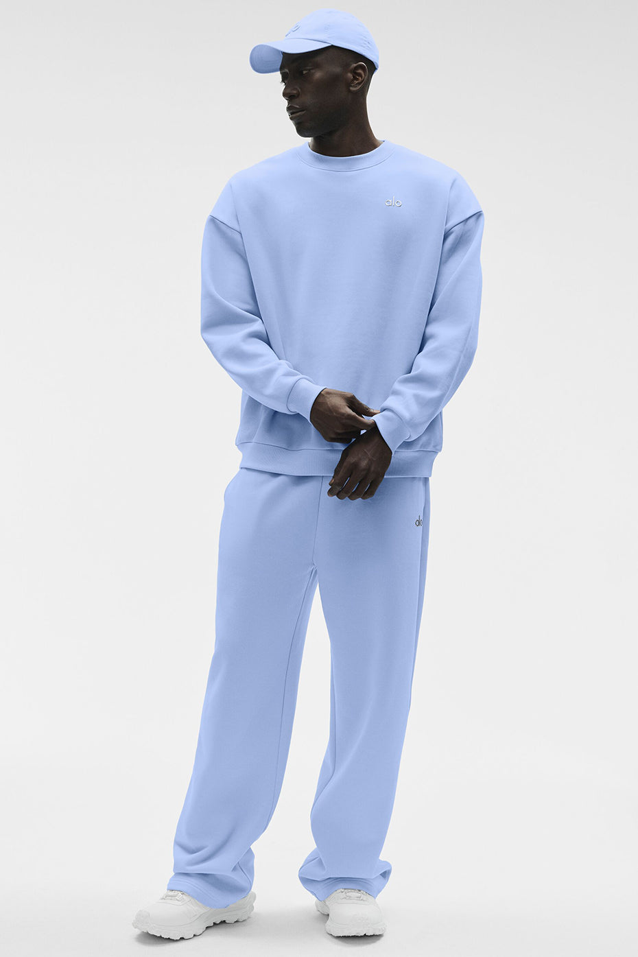 Alo Yoga Accolade Crew Neck Pullover - Light Provence Blue