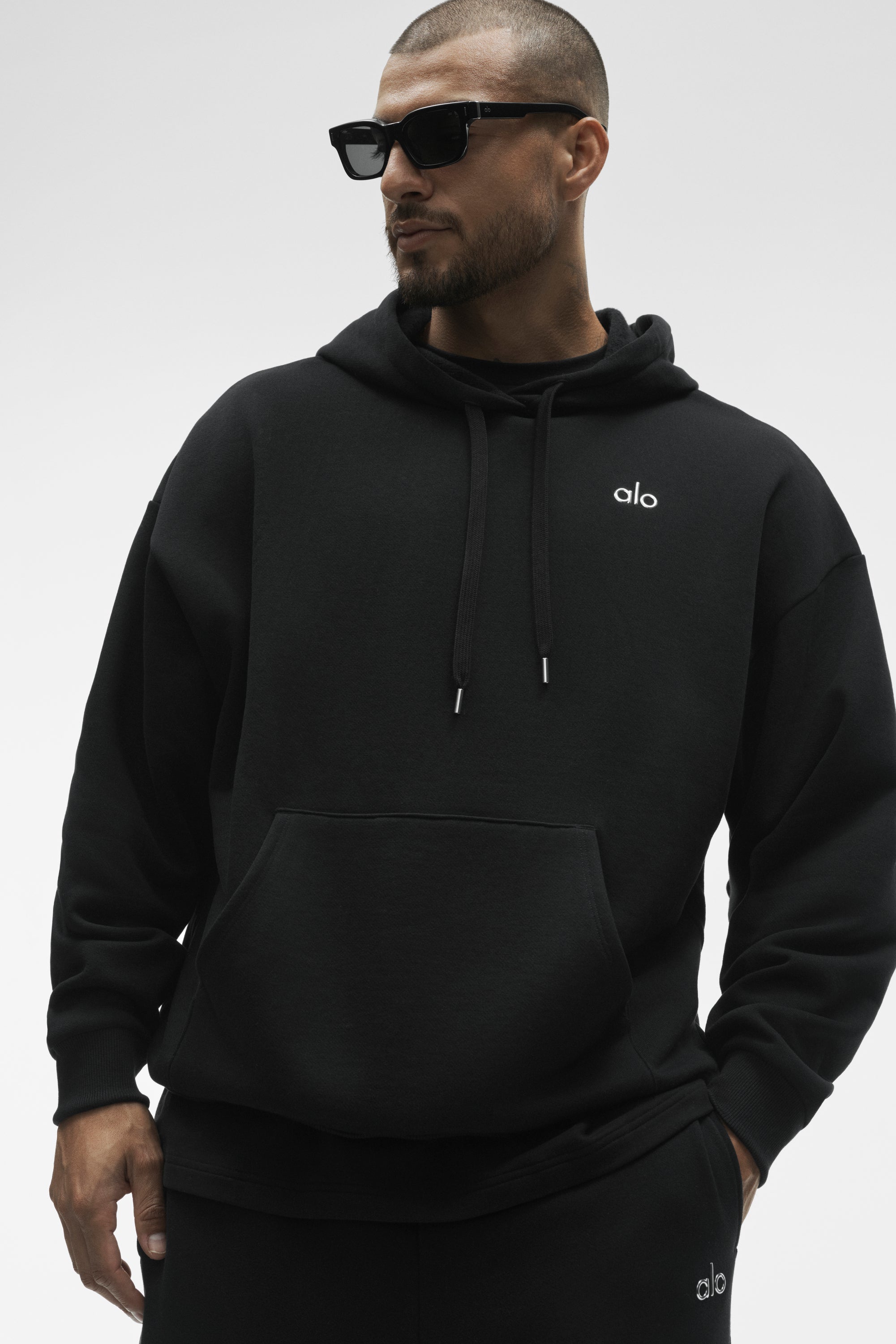 Alo Yoga Accolade Hoodie - Black