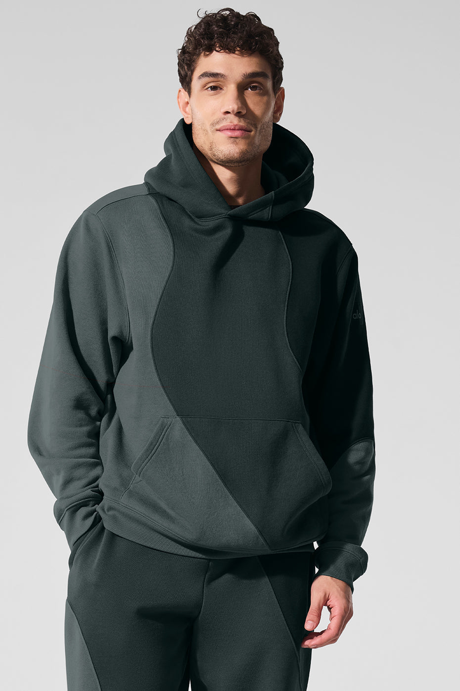Alo Yoga Make Waves Hoodie - Charcoal Green Tonal