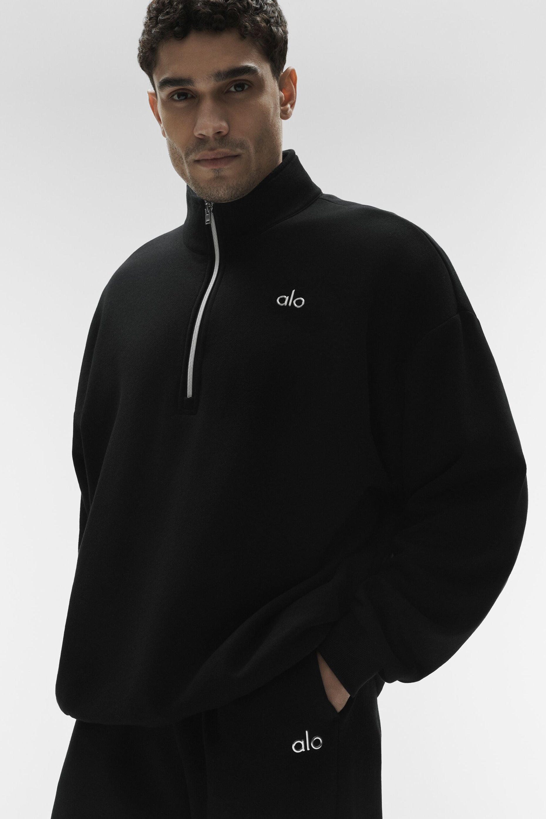 Alo Yoga Accolade 1/4 Zip Pullover - Black