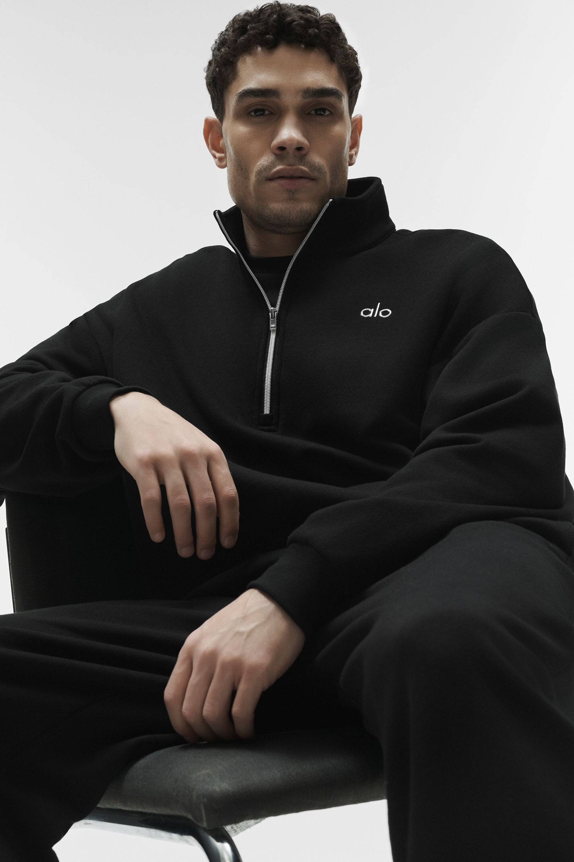 Alo Yoga Accolade 1/4 Zip Pullover - Black