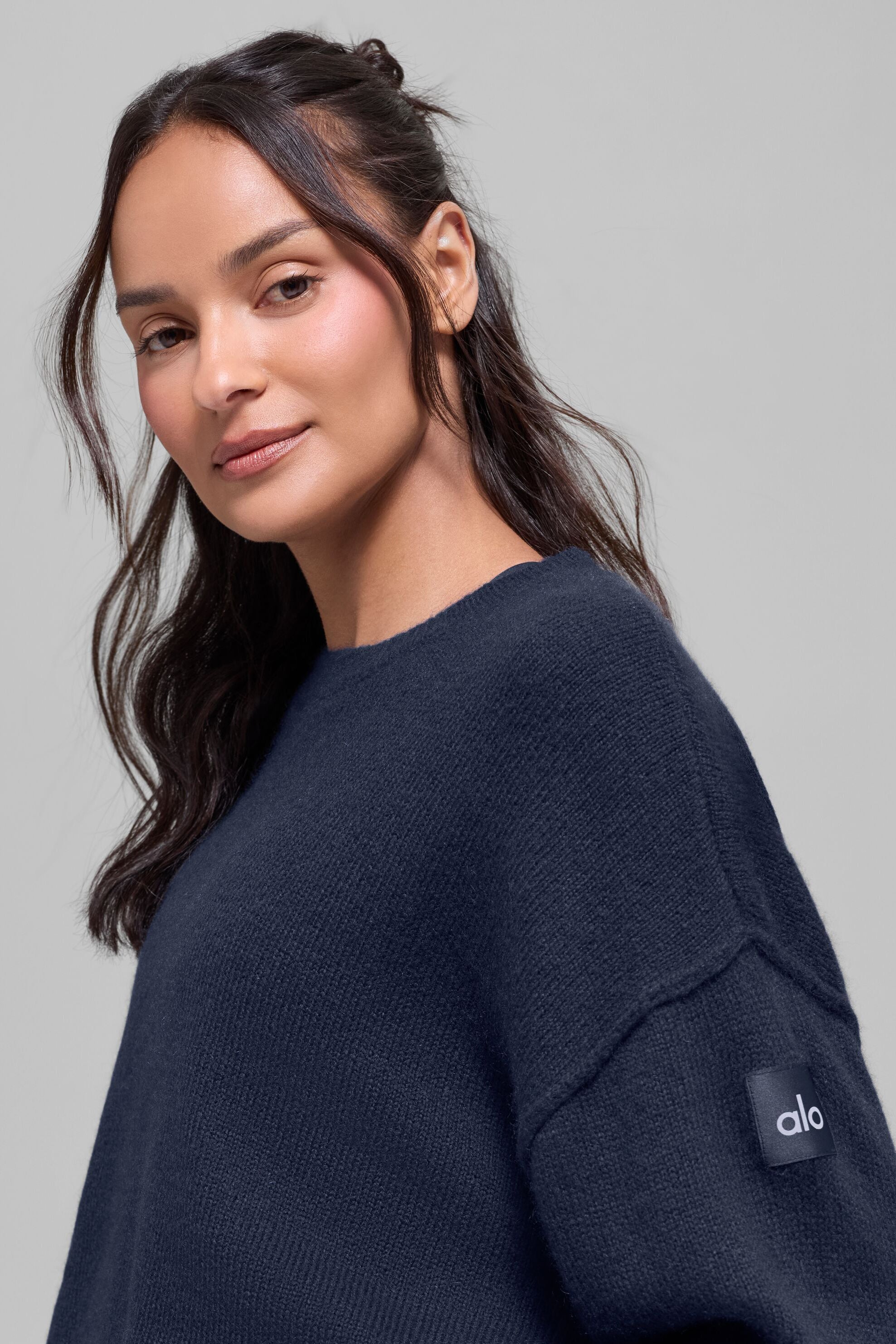 Alo Yoga Unisex Wool Cashmere New Class Crewneck Sweater - Navy